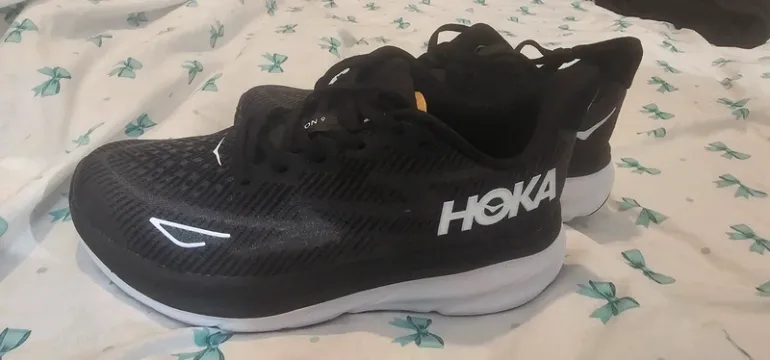 Used Hoka Clifton 9 bike — image 9 of 10