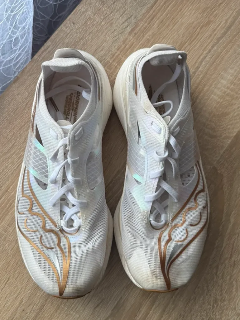 Używany Saucony Endorphin Elite bike — zdjęcie 2 z 10