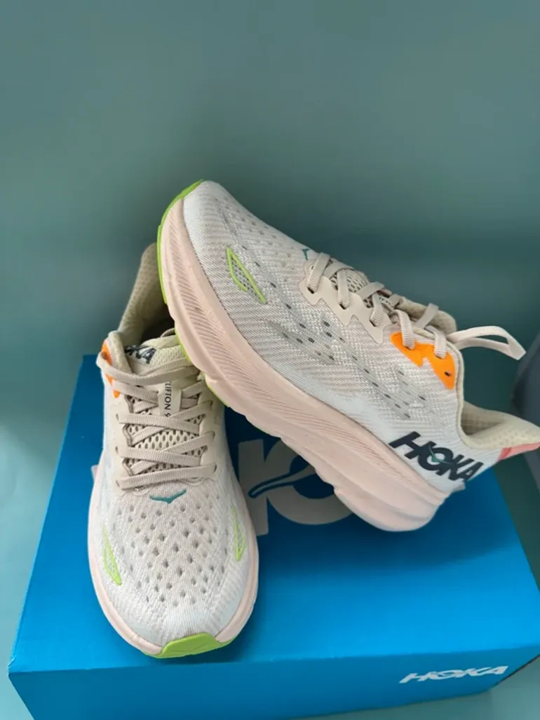 Used Hoka Shoes Size 40 bike — image 4 of 5