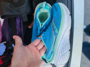 Saucony Guide Running Shoes usato