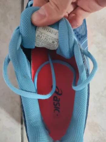 Tweedehands Asics Baskets de sport bike — afbeelding 3 van 4