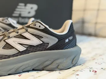 New Balance Fresh Foam X Kaiha Trail bike usato — immagine 3 di 14