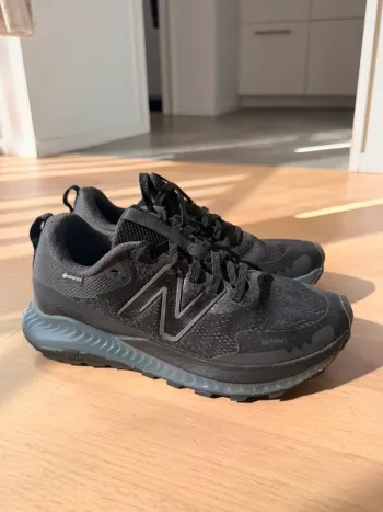 New Balance Nitrel Gore-Tex Running Shoes usato