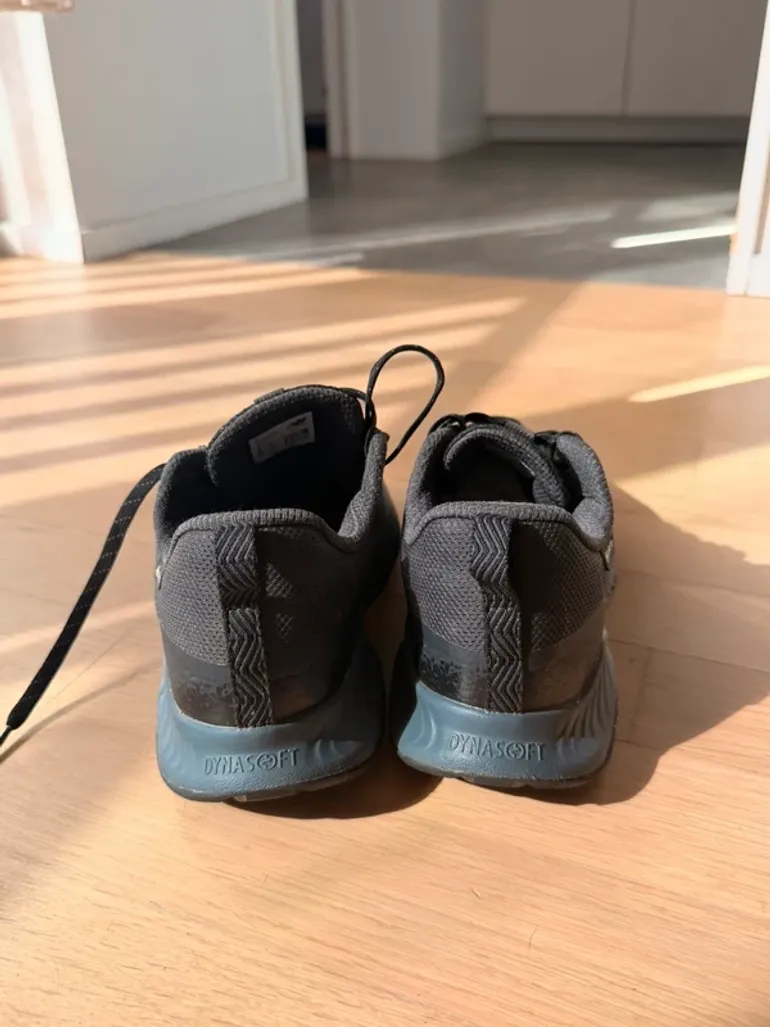 Używany New Balance Nitrel Gore-Tex bike — zdjęcie 8 z 8