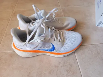 Pegasus Air Zoom Running Shoes usato
