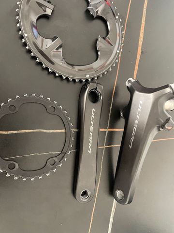 Shimano Crank Drivetrain & Pedals usato
