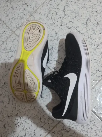 Nike Laufschuhe bike usato — immagine 3 di 3