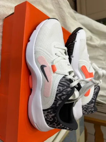 Premium Nike In-Season TR 13 bike d'occasion — image 8 sur 15