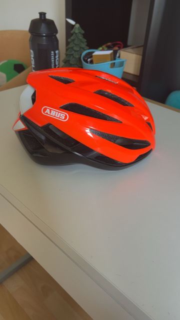 Used ABUS Stormchaser Helmet 2024 bike — image 3 of 5