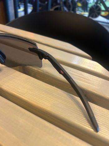 Used Oakley Encoder 2026 bike — image 4 of 5