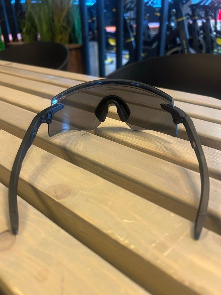 Used Oakley Encoder 2026 bike — image 3 of 5