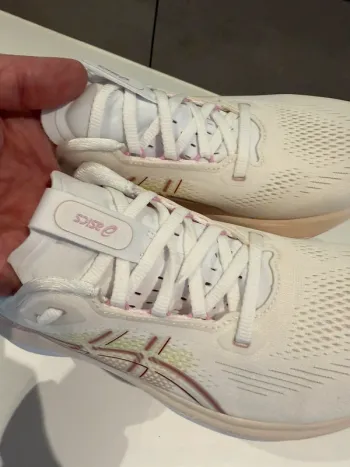 Used Asics Kayano 33 bike — image 7 of 15