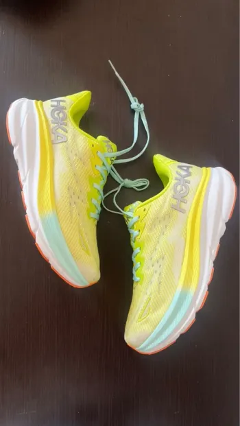 Used White Clifton 9 Running Shoes