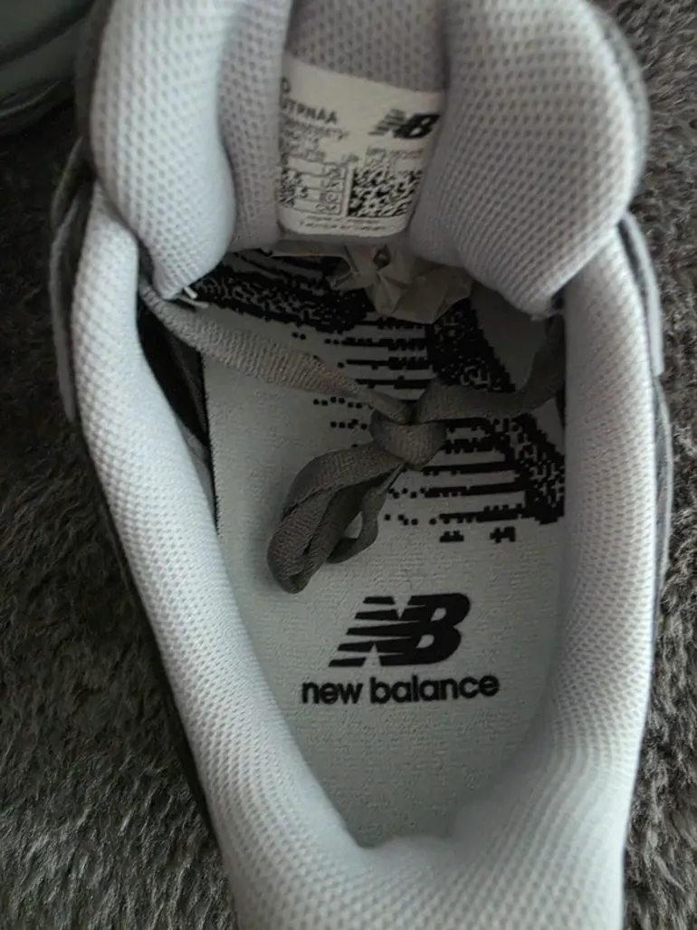 New Balance UTRNAA bike usato — immagine 8 di 14