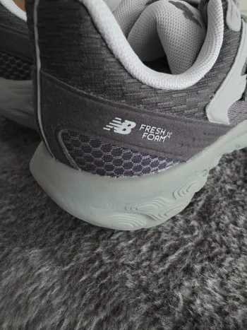 New Balance UTRNAA bike usato — immagine 10 di 14