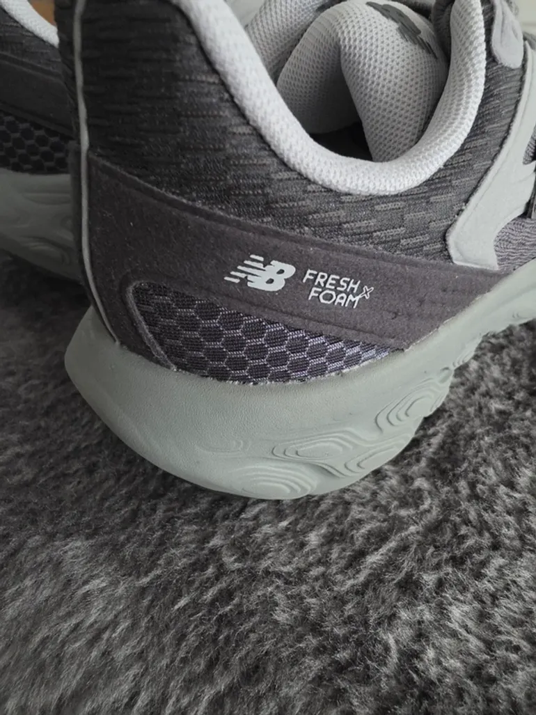New Balance UTRNAA bike usato — immagine 10 di 14