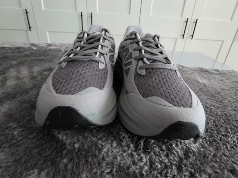 New Balance UTRNAA bike usato — immagine 5 di 14