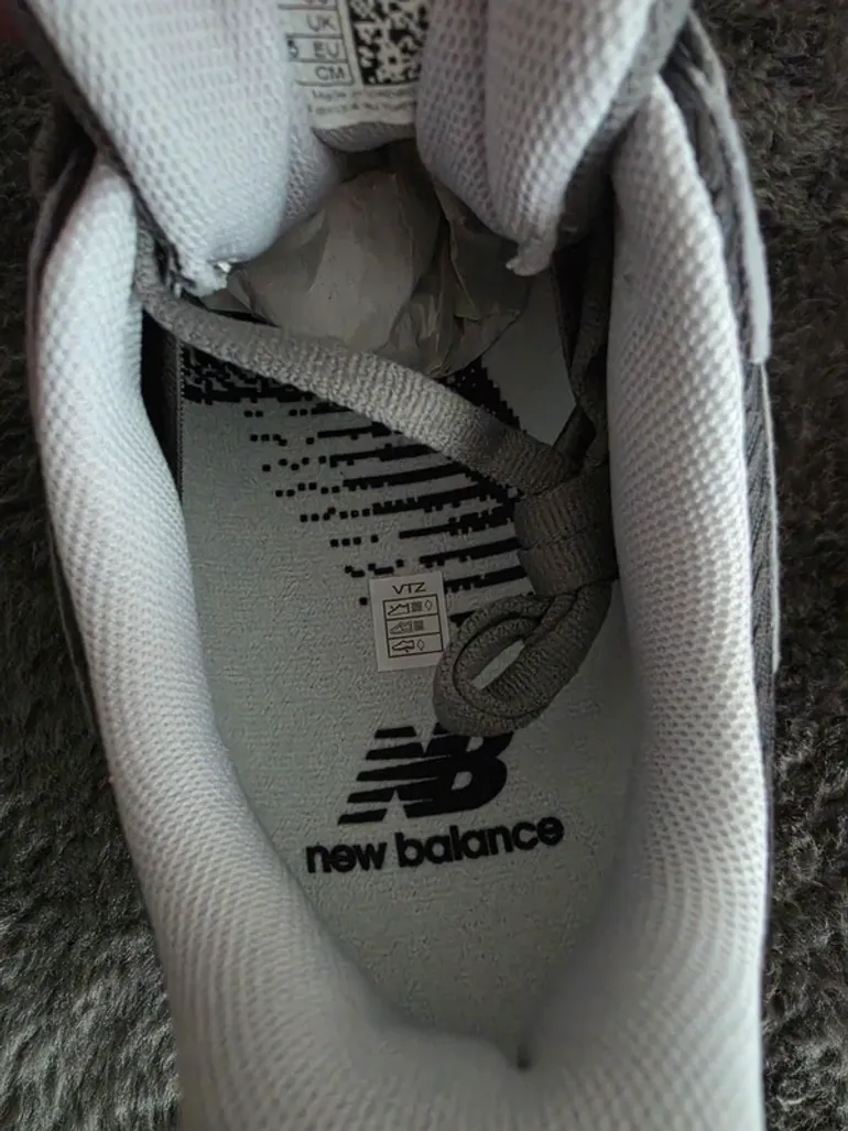 New Balance UTRNAA bike usato — immagine 9 di 14