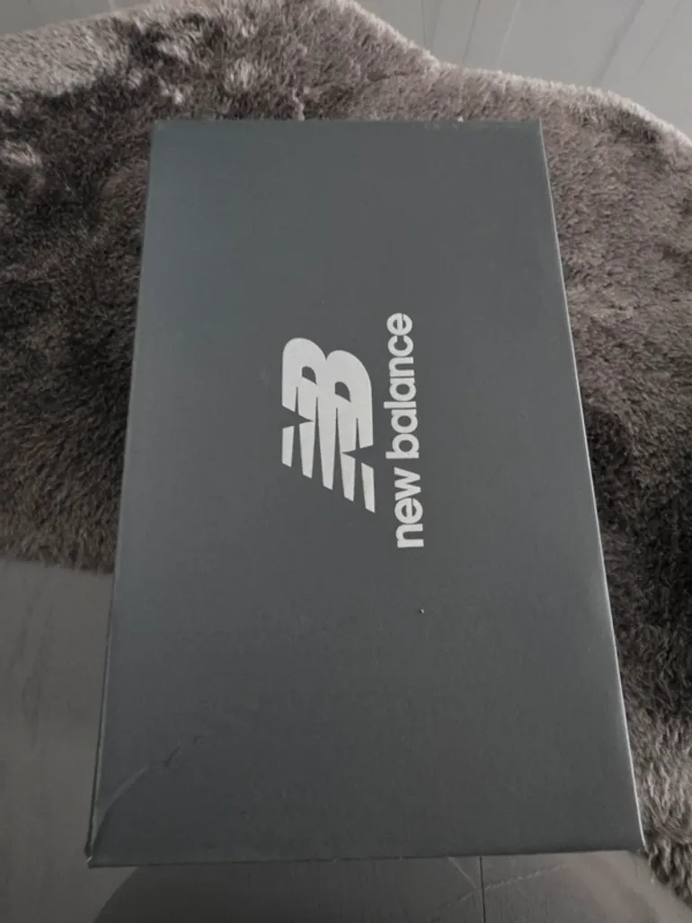 New Balance UTRNAA bike usato — immagine 13 di 14