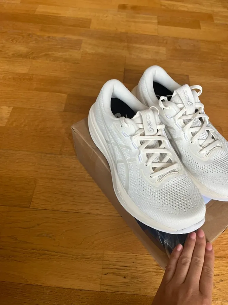 Asics Gel Cumulus 28 bike de segunda mano — imagen 3 de 4