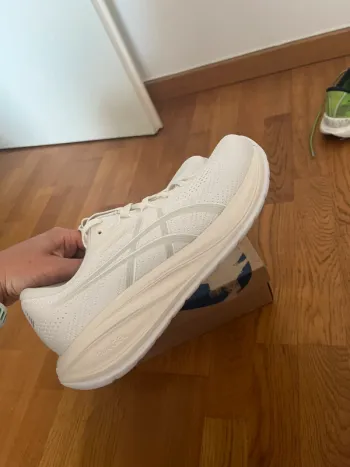 Asics Gel Cumulus 28 bike de segunda mano — imagen 4 de 4