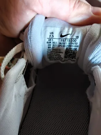 Used Nike Schoenen bike — image 3 of 4