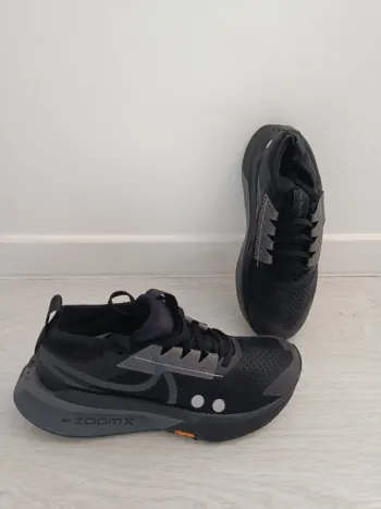Ideal Zegama Trail 2 Running Shoes usato