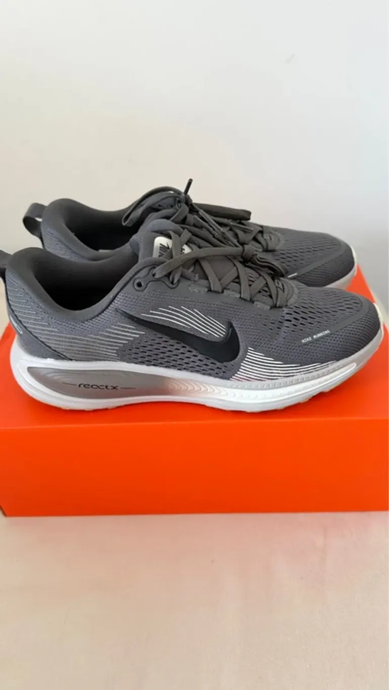 Käytetty Nike Vomero 18 bike — kuva 3 / 7