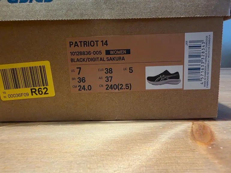 Tweedehands Asics Shoes 38 bike — afbeelding 2 van 2