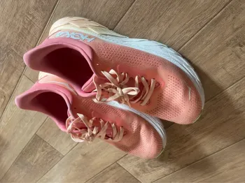 Używany Hoka Arahi 7 bike — zdjęcie 2 z 7