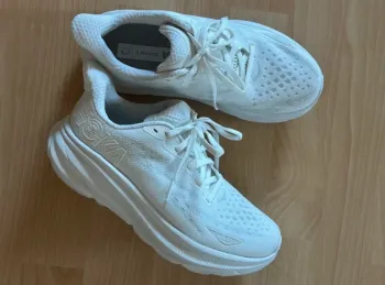 Gebrauchtes Hoka Clifton 9 Running Shoes