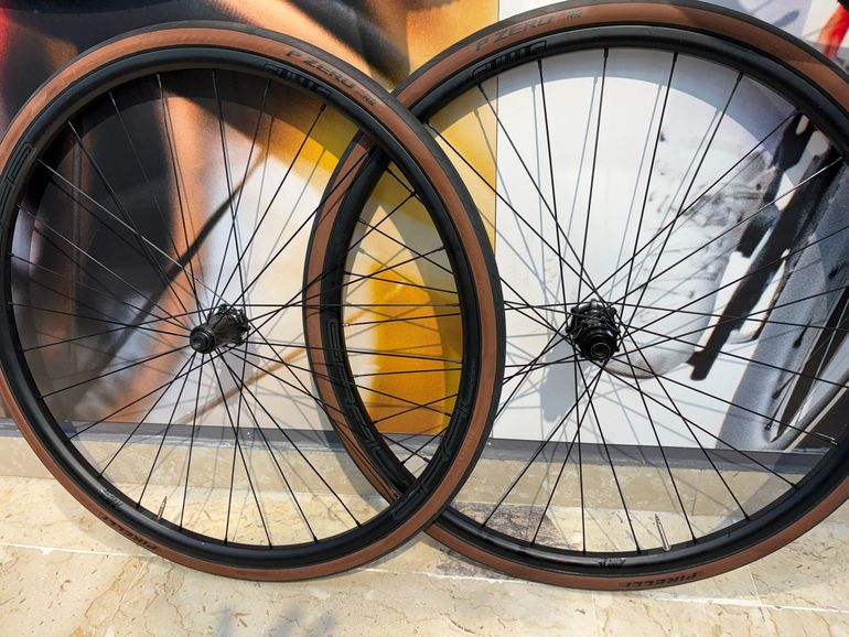 Brugt Stans Notubes Grail CB7 Wheelset 2024 bike — billede 6 af 8