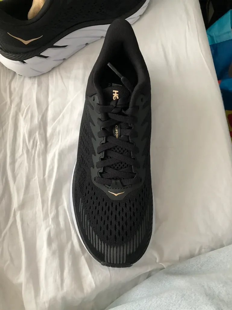 Hoka Shoes bike usato — immagine 3 di 12