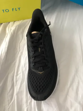 Hoka Shoes bike usato — immagine 6 di 12