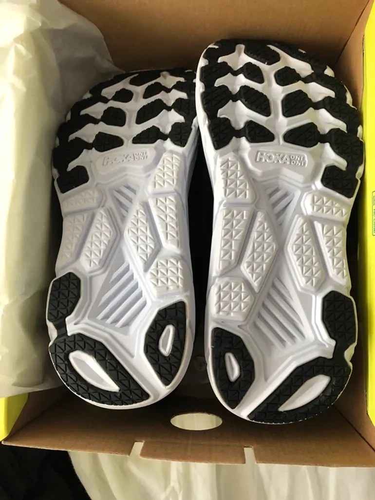 Hoka Shoes bike usato — immagine 10 di 12