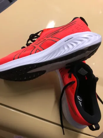 Gebrauchtes Asics Excite 10 Running Shoes