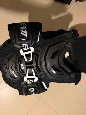 LEATT Body Protector 5.5 HD Pro 2025 bike usato — immagine 2 di 3