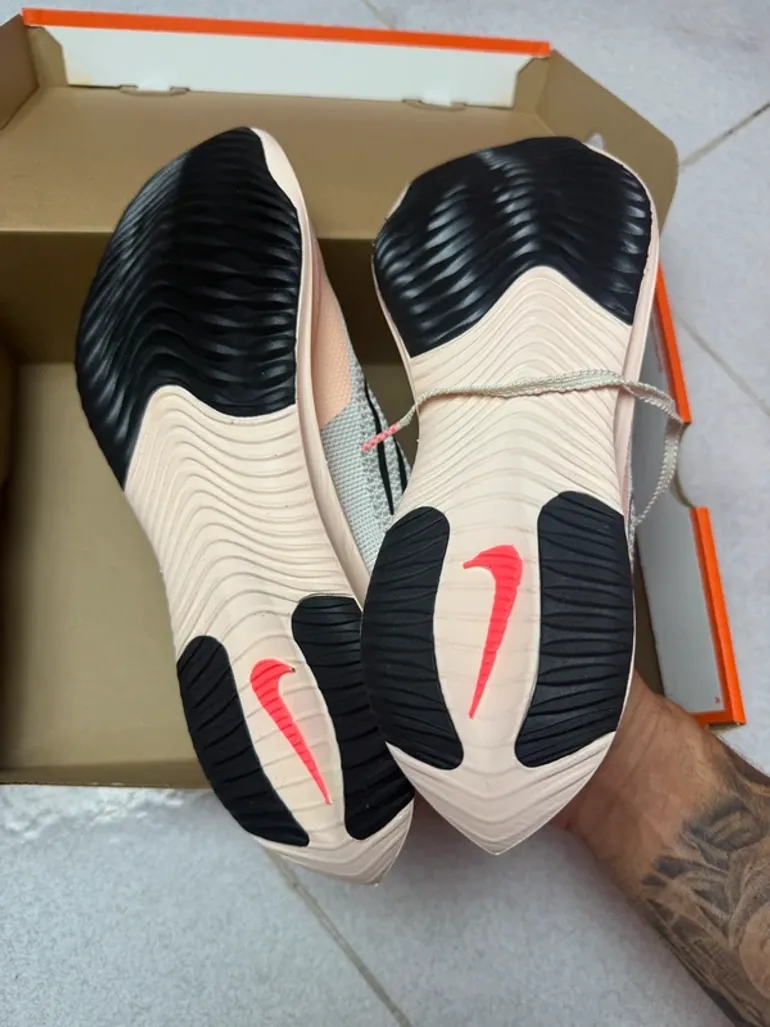 Used Nike ZoomX Streakfly bike — image 6 of 7