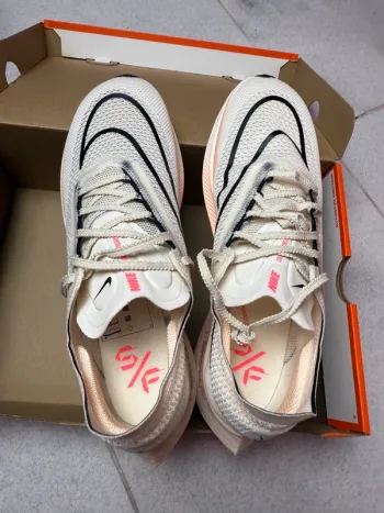 Used Nike ZoomX Streakfly bike — image 4 of 7