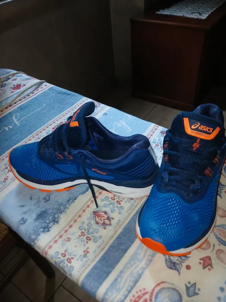 Used Asics GT-2000 6 bike — image 5 of 6