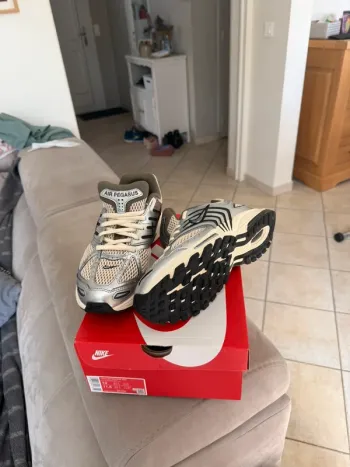 Nike Air Pégasus bike usato — immagine 2 di 8