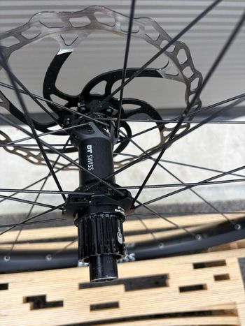 Brugt Dt Swiss M1900 Wheels 2025 bike — billede 4 af 6