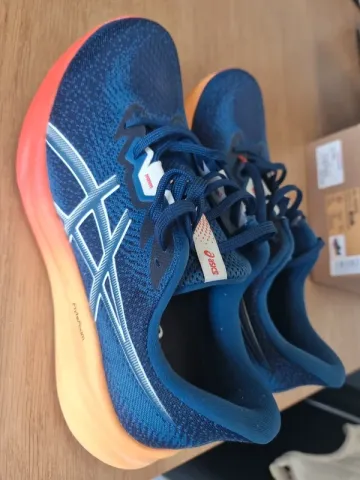 Brugt Asics Running Shoes Running Shoes
