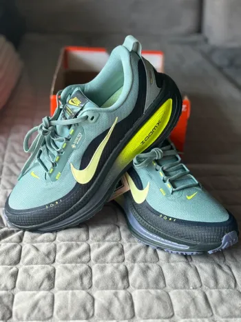 Käytetty Nike Vomero 18 GTX bike — kuva 3 / 8