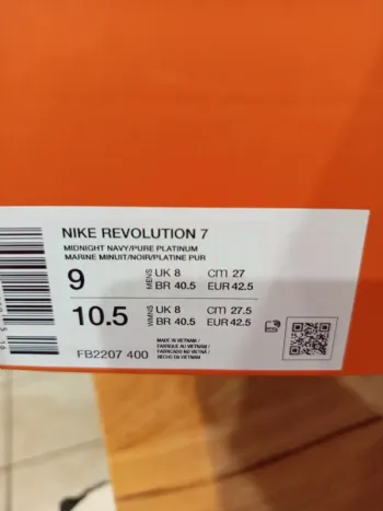 Nike Revolution 7 bike d'occasion — image 3 sur 4