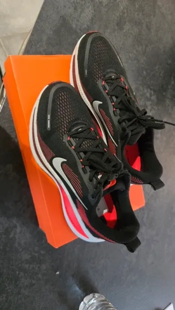 Gebrauchtes Nike Vomero 18 bike — Bild 2 von 12