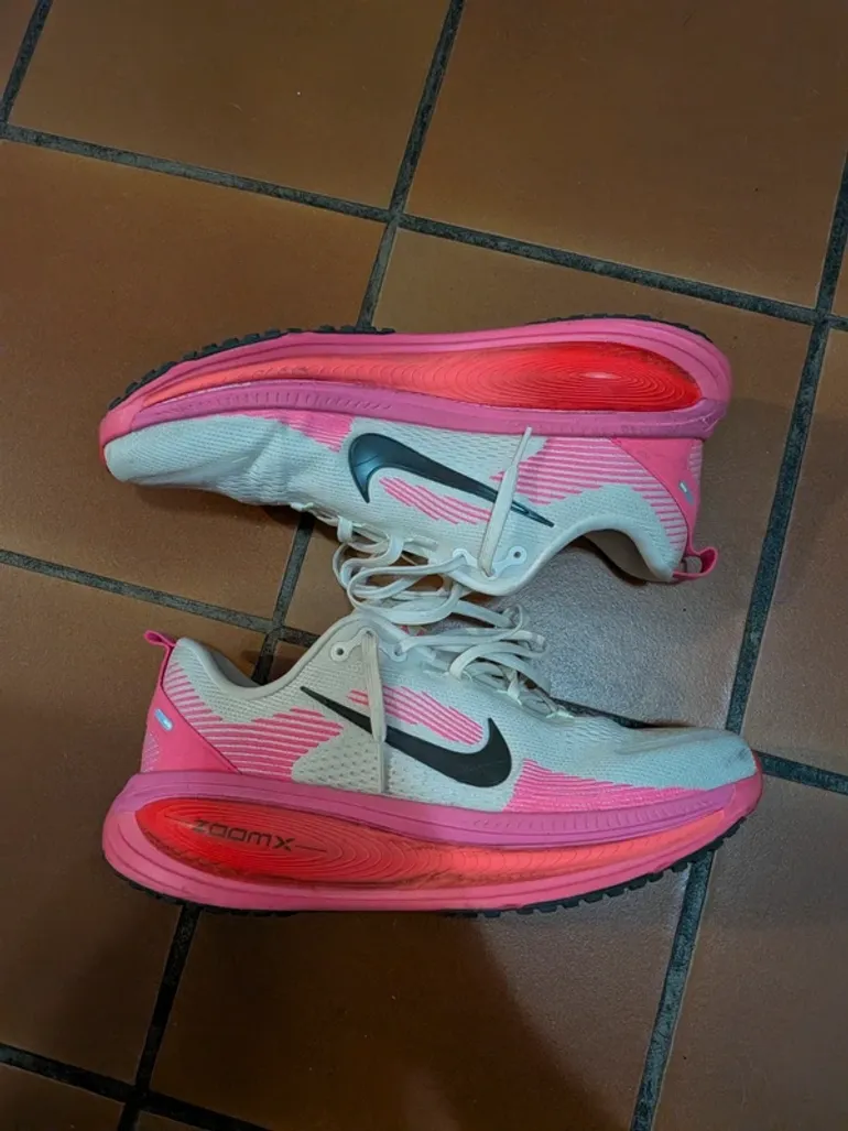Used Nike Vomero 18 bike — image 2 of 9