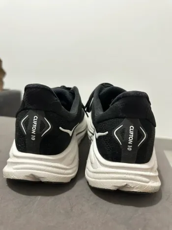 Hoka Clifton 10 bike d'occasion — image 3 sur 6