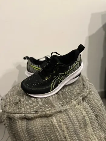 Asics Tsurugi Running Shoes de segunda mano