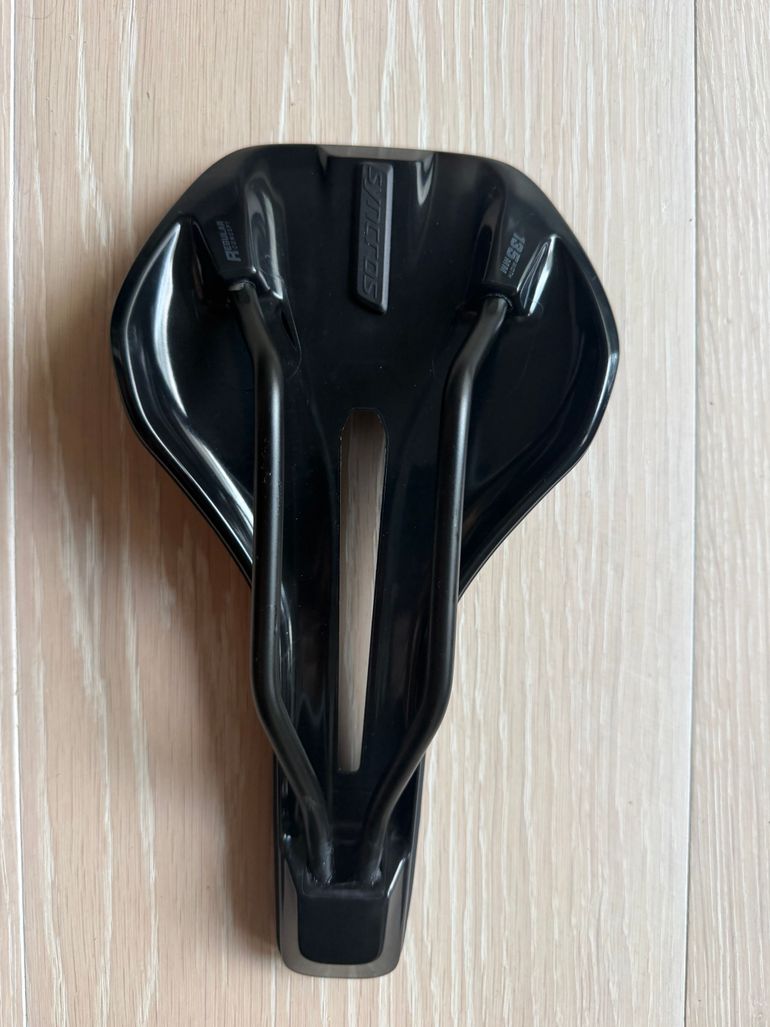 Brugt Syncros Tofino Regular 135 Saddle 2026 bike — billede 2 af 6